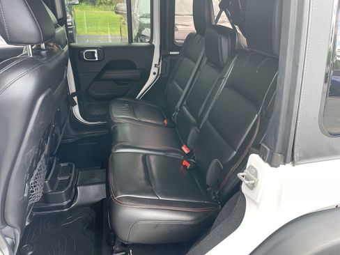 Used 2019 Jeep Wrangler Unlimited Rubicon AWD/4WD image 38