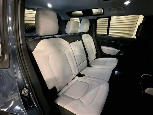 Certified 2025 Land Rover Defender 110 S AWD/4WD image 15