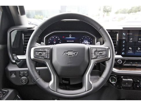 Used 2026 Chevrolet Silverado 1500 LT Trail Boss w/ LT Trail Boss Premium Package AWD/4WD image 13