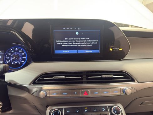 Used 2021 Hyundai Palisade SE w/ Winter Package image 18