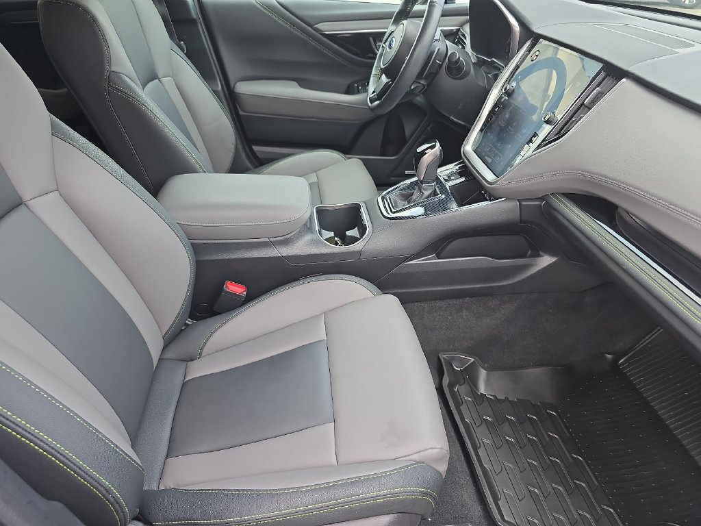 Used 2025 Subaru Outback Onyx Edition AWD/4WD image 10
