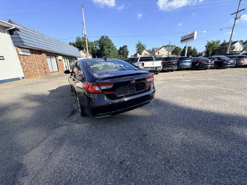 Used 2018 Honda Accord LX image 22