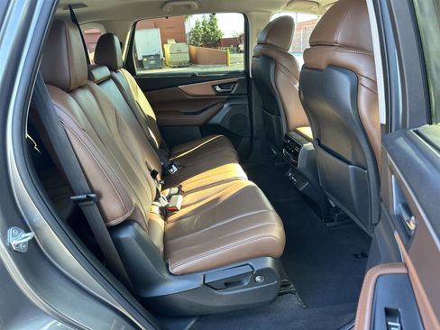 Certified 2023 Acura MDX FWD w/ Technology Package image 13