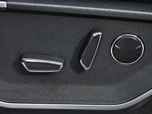 Used 2025 Ford F150 Raptor AWD/4WD image 14