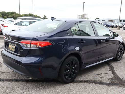 Used 2023 Toyota Corolla LE image 4
