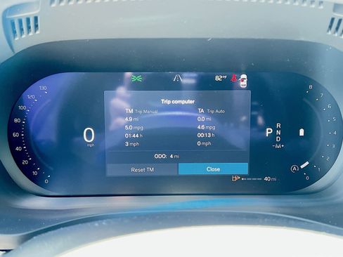 New 2026 Volvo XC60 B5 Plus w/ Protection Package Premier image 17