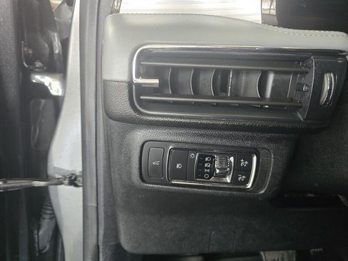 Used 2020 Lincoln Corsair Reserve w/ Equipment Group 201A image 18