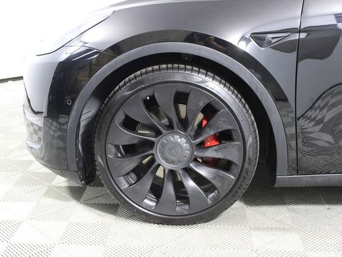 Used 2021 Tesla Model Y Performance image 27