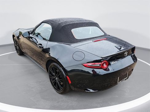 New 2025 MAZDA MX-5 Miata Club image 6