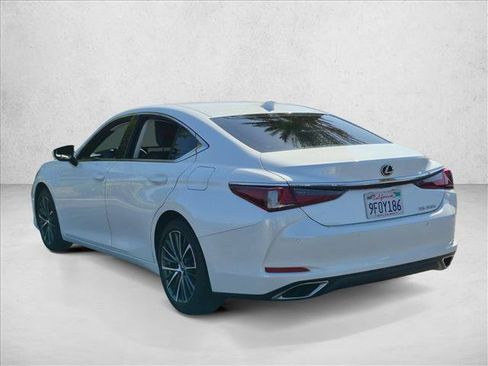Used 2023 Lexus ES 350 w/ Premium Package FWD image 6
