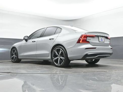 Used 2025 Volvo S60 B5 Plus FWD image 41