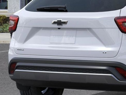 New 2026 Chevrolet Trax LT w/ LT Convenience Package image 14