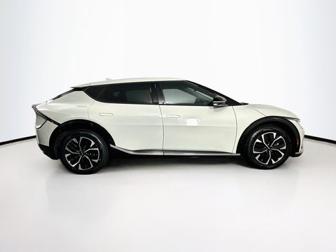 Used 2023 Kia EV6 Wind RWD image 10