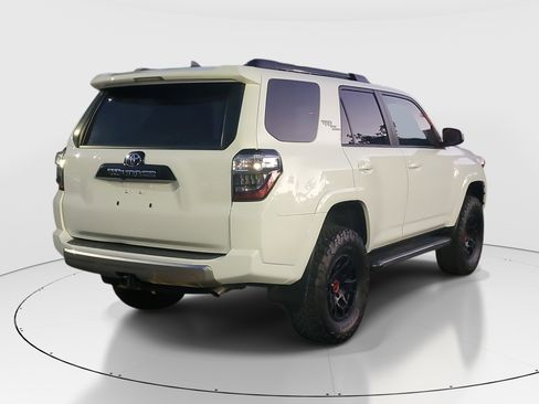 Used 2022 Toyota 4Runner TRD Off-Road Premium image 7