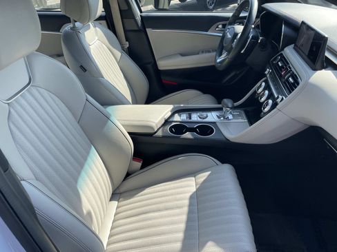 Used 2023 Genesis G70 3.3T w/ Sport Advanced Package image 25