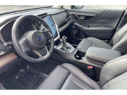 Certified 2025 Subaru Outback Limited AWD/4WD image 10