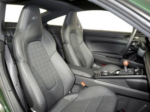 Certified 2026 Porsche 911 Carrera T RWD image 42