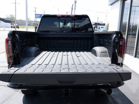 New 2026 GMC Sierra 2500 AT4 w/ Technology Package image 9