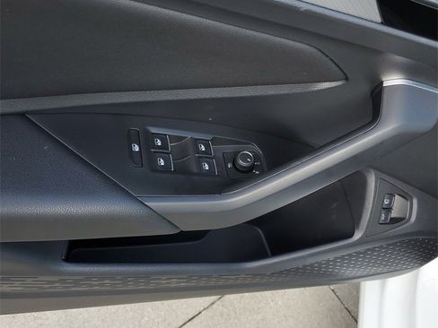 Used 2021 Volkswagen Jetta R-Line image 9