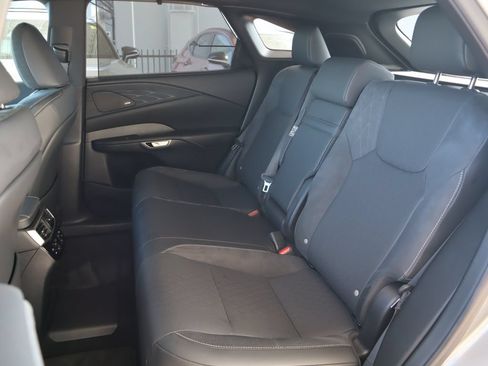 Used 2024 Lexus RX 450h AWD w/ Luxury Package image 31