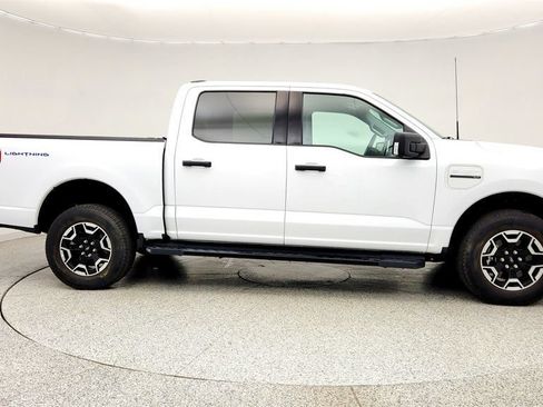 Used 2022 Ford F150 Lightning XLT AWD/4WD image 4