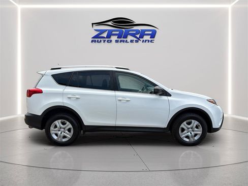 Used 2015 Toyota RAV4 LE AWD/4WD image 8