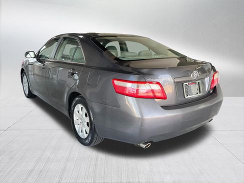Used 2009 Toyota Camry XLE FWD image 6
