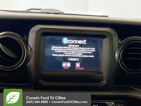 Used 2020 Jeep Wrangler Unlimited Sport AWD/4WD image 20