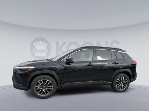 New 2026 Toyota Corolla Cross XLE image 2
