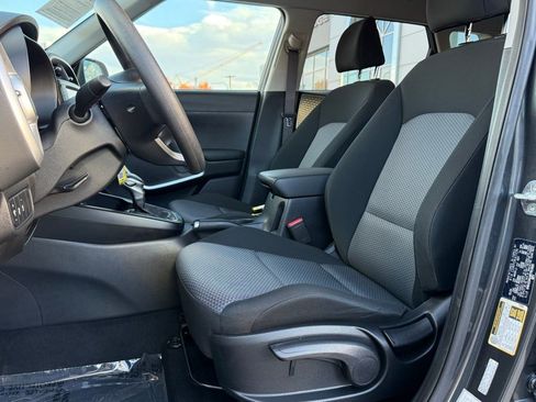 Used 2024 Kia Soul LX w/ Option Group 015 image 2