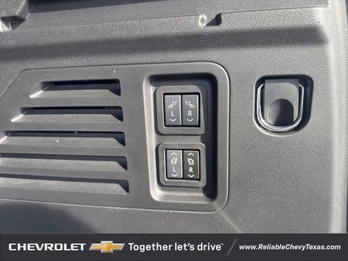 Certified 2024 Chevrolet Traverse RS image 11