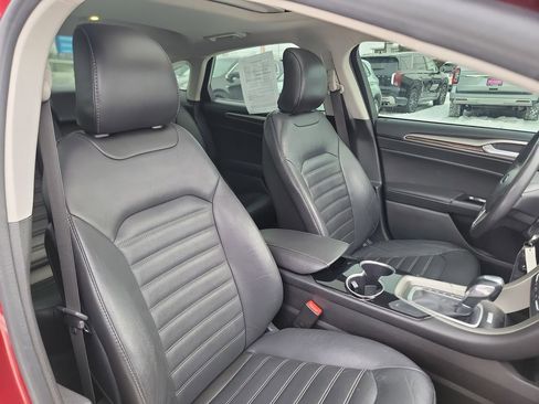 Used 2016 Ford Fusion SE w/ Equipment Group 202A image 20