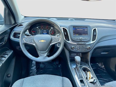 Used 2024 Chevrolet Equinox LT image 21