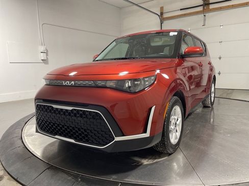 New 2025 Kia Soul LX w/ LX Technology Package image 3