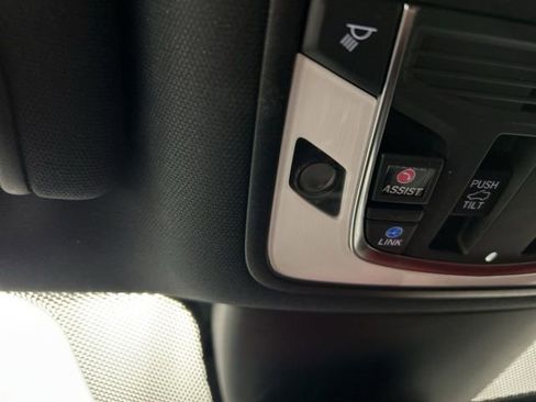 Used 2023 Acura MDX A-Spec image 13