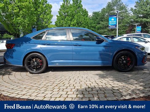 Certified 2025 Volkswagen Jetta GLI Autobahn w/ GLI Black Package FWD image 7
