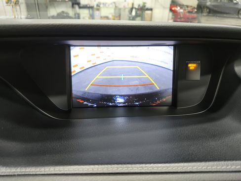 Used 2016 Lexus ES 350 w/ Premium Package w/Wood Trim image 4