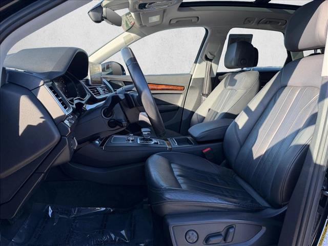 Used 2018 Audi Q5 2.0T Premium Plus w/ Premium Plus Package AWD/4WD image 17