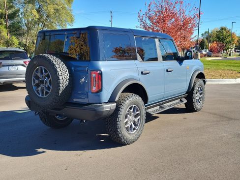 New 2025 Ford Bronco Badlands AWD/4WD image 11
