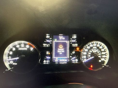 Used 2018 Toyota Tundra SR5 w/ SR5 Upgrade Package image 8