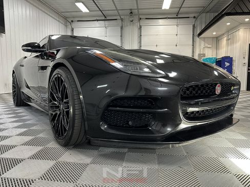 Used 2018 Jaguar F-TYPE R image 15