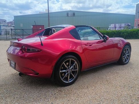 Used 2020 MAZDA MX-5 Miata RF Grand Touring RWD image 11