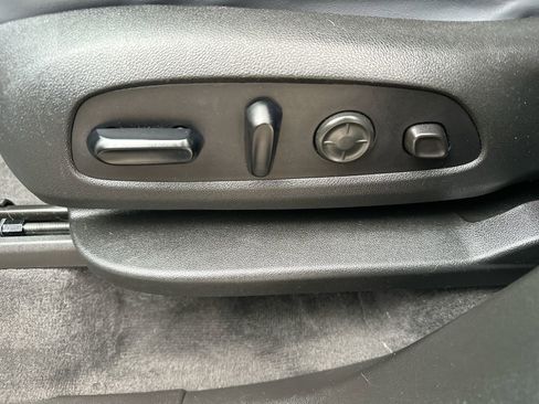 Used 2020 Buick Enclave Premium w/ LPO, Luxury Package image 12