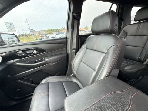 Used 2023 Chevrolet Traverse RS w/ LPO, Floor Liner Package AWD/4WD image 33