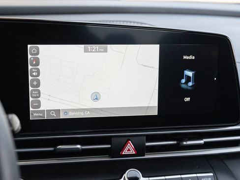 Used 2024 Hyundai Elantra SEL FWD image 29