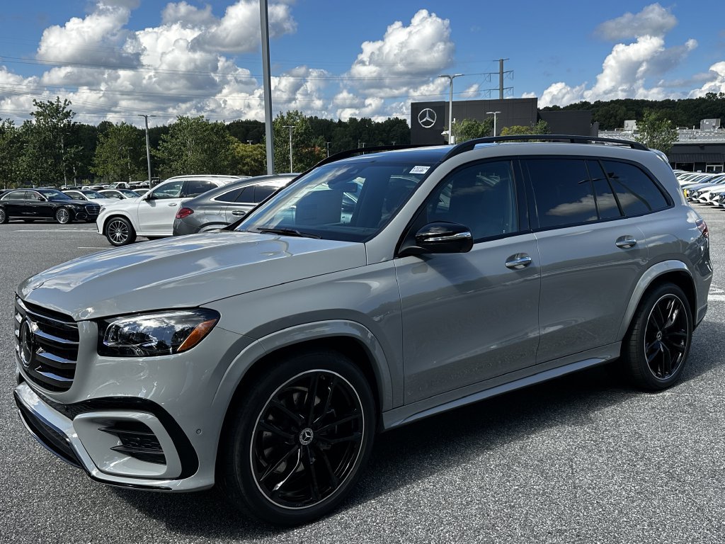 New 2026 Mercedes-Benz GLS 450 4MATIC image 4