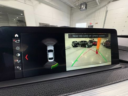 Used 2018 BMW M3 image 23