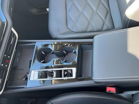 New 2026 Volkswagen Atlas SE image 20