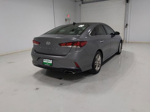 Used 2018 Hyundai Sonata Limited w/ Ultimate Package 07 FWD image 9