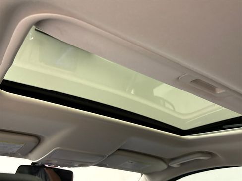 Used 2021 Ford EcoSport Titanium image 19